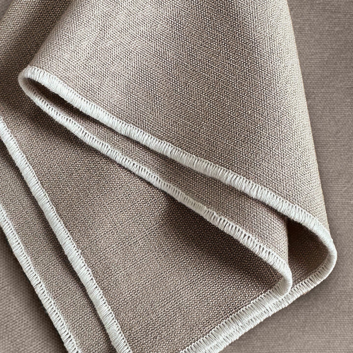 Stoffservietten aus 100% Bio-Baumwolle mit edler Ziernaht - 6er Set - 45 x 45 cm